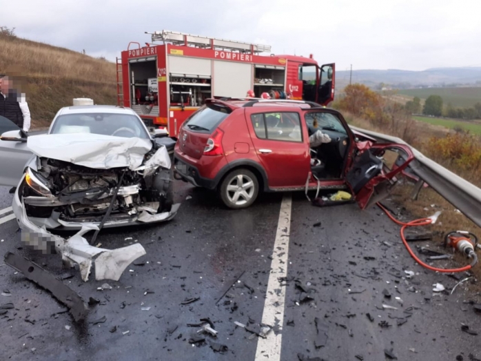 VIDEO. Accident MORTAL în Cluj! Un șofer a intrat în parapet, după într-o mașină și o femeie a murit